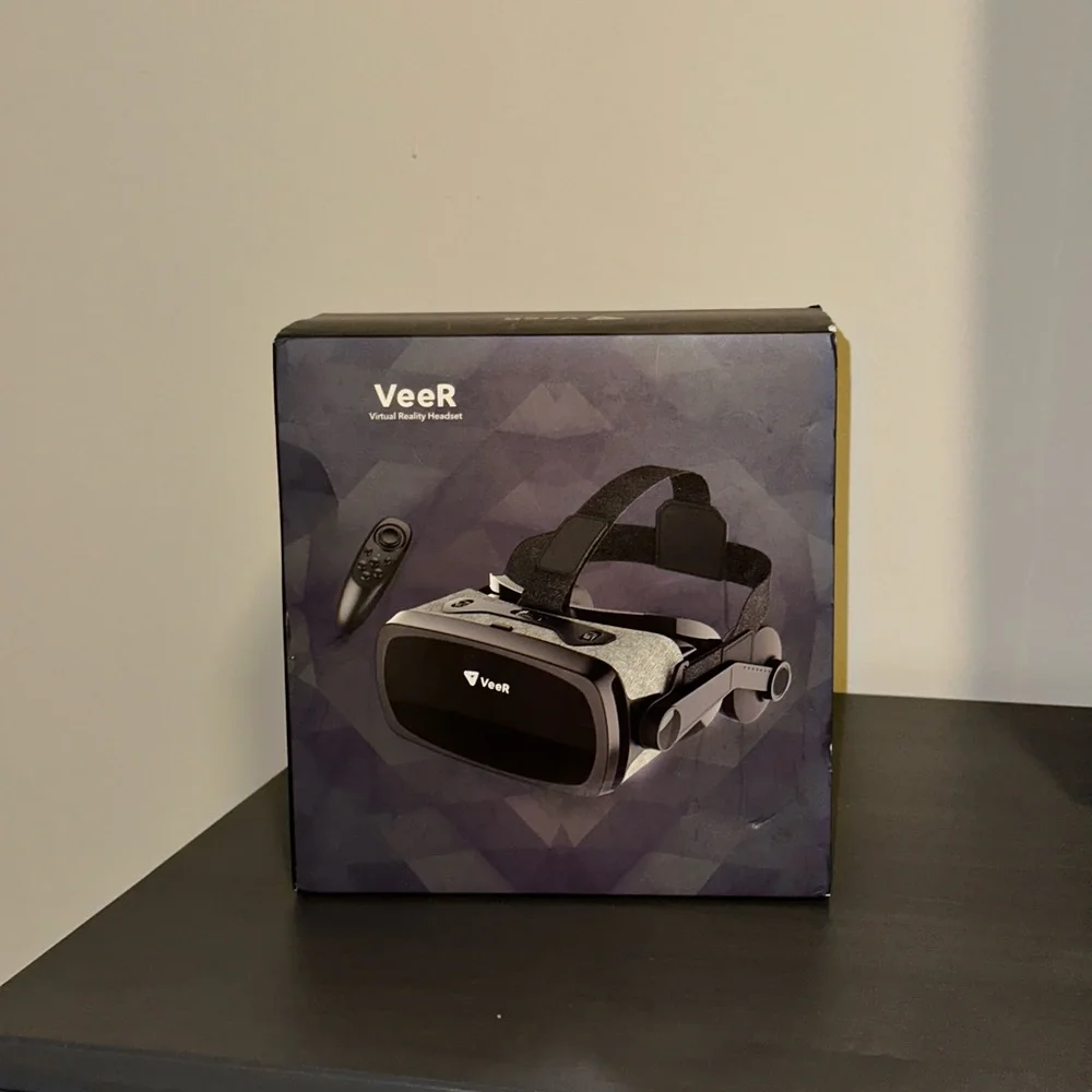 VR Set Brand new opened to see but never used